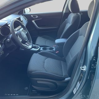 KIA Xceed 1,5 TGDI 48V GPF Silber DCT