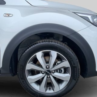 KIA Stonic 1,0 TGDI GPF ISG Silber