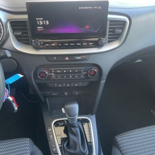 KIA ceed SW 1,5 TGDI Silber 48V DCT