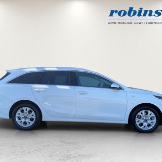 KIA ceed SW 1,5 TGDI Silber 48V DCT