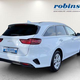 KIA ceed SW 1,5 TGDI Silber 48V DCT