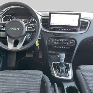 KIA ceed SW 1,5 TGDI Silber 48V DCT