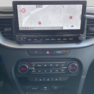 KIA ceed SW 1,5 TGDI Silber 48V DCT