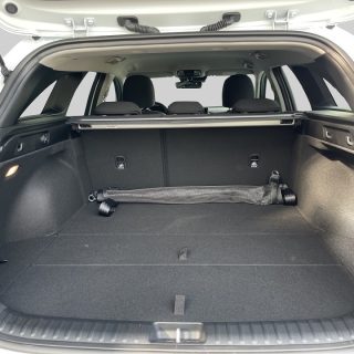 KIA ceed SW 1,5 TGDI Silber 48V DCT