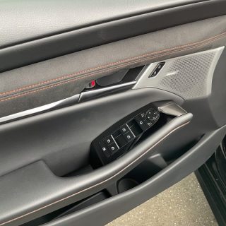 Mazda Mazda3 e-Skyactiv-G140 Nagisa