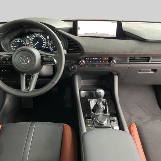 Mazda Mazda3 e-Skyactiv-G140 Nagisa