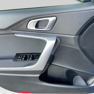 KIA ceed SW 1,5 TGDI Silber