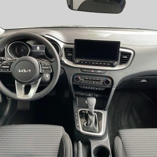 KIA ceed SW 1,5 TGDI Silber 48V DCT