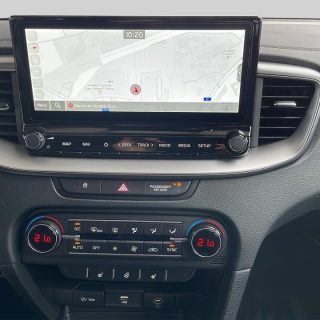 KIA ceed SW 1,5 TGDI Silber 48V DCT