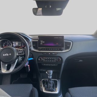 KIA ceed SW 1,5 TGDI Silber 48V DCT