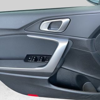 KIA ceed 1,5 TGDI Silber