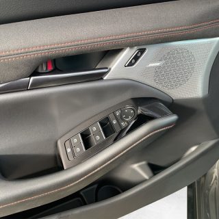 Mazda Mazda3 e-Skyactiv-G140 Nagisa Aut.