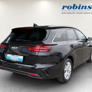 KIA ceed SW 1,5 TGDI Silber 48V DCT