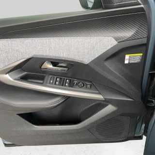 Peugeot 3008 Hybrid 136 E-DCS6 Allure Aut.