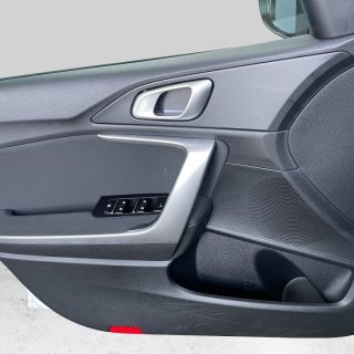 KIA ceed SW 1,5 TGDI Silber