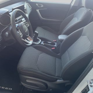 KIA ceed SW 1,5 TGDI Silber