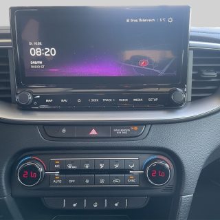 KIA ceed SW 1,5 TGDI Silber