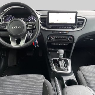 KIA ceed SW 1,5 TGDI Silber 48V DCT