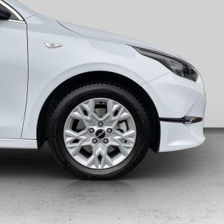 KIA ceed SW 1,5 TGDI Silber 48V DCT