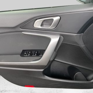 KIA ceed SW 1,5 TGDI Silber 48V DCT