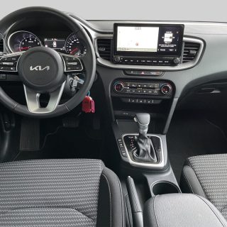 KIA ceed SW 1,5 TGDI Silber 48V DCT