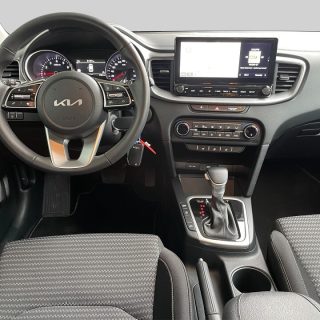 KIA ceed SW 1,5 TGDI Silber 48V DCT