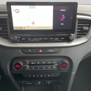 KIA ceed SW 1,5 TGDI Silber 48V DCT