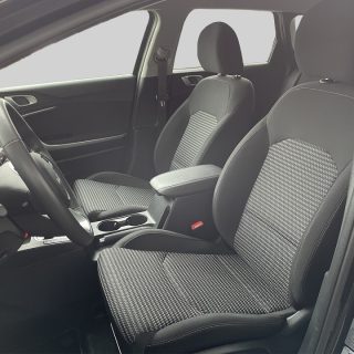 KIA ceed SW 1,5 TGDI Silber 48V DCT