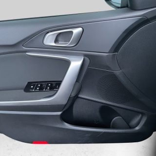 KIA ceed SW 1,5 TGDI Silber 48V DCT