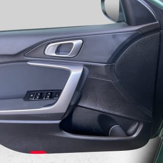 KIA ceed SW 1,5 TGDI Silber