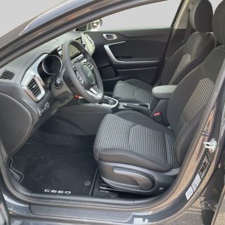 KIA ceed SW 1,5 TGDI Silber 48V DCT