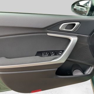 KIA ceed SW 1,0 T-GDI GPF ISG Silber