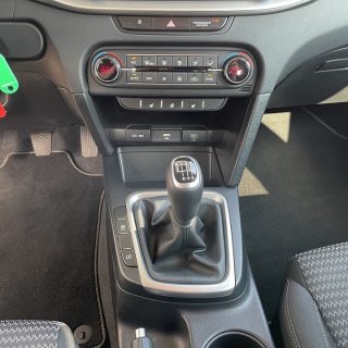 KIA ceed SW 1,0 T-GDI GPF ISG Silber
