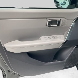 KIA Seltos 1,6 TGDI 180 2WD Silber