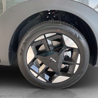 KIA Seltos 1,6 TGDI 180 2WD Silber