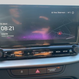 KIA ceed SW 1,5 TGDI Silber 48V DCT