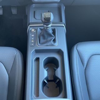 KIA Seltos 1,6 TGDI 180 2WD Silber