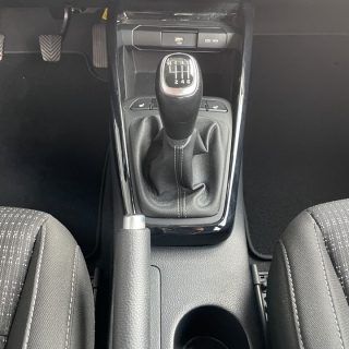 KIA Stonic 1,0 TGDI GPF ISG Silber