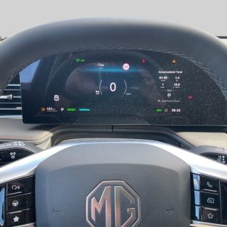 MG HS Hybrid+ Luxury 1,8Wh Aut.