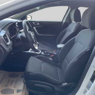 KIA ceed 1,5 TGDI Silber
