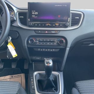 KIA ceed 1,5 TGDI Silber
