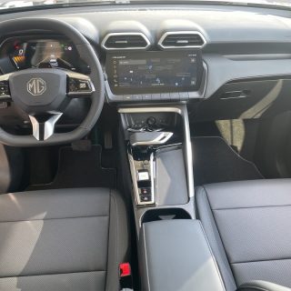 MG ZS 1.5 Hybrid+ Luxury