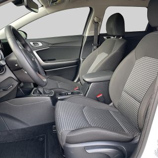 KIA ceed SW 1,5 TGDI Silber